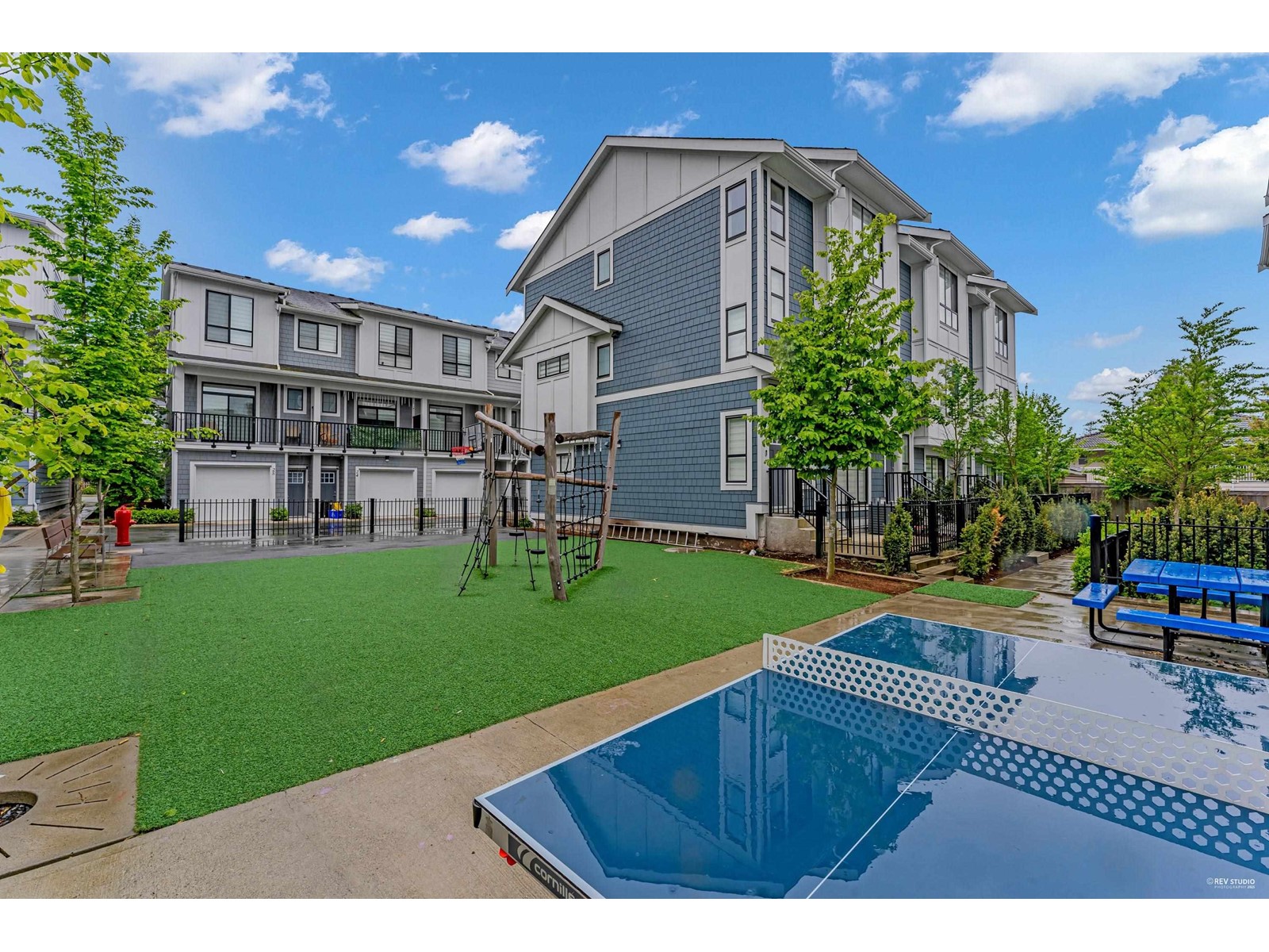 Property at 17 11556 72A AVENUE image 2