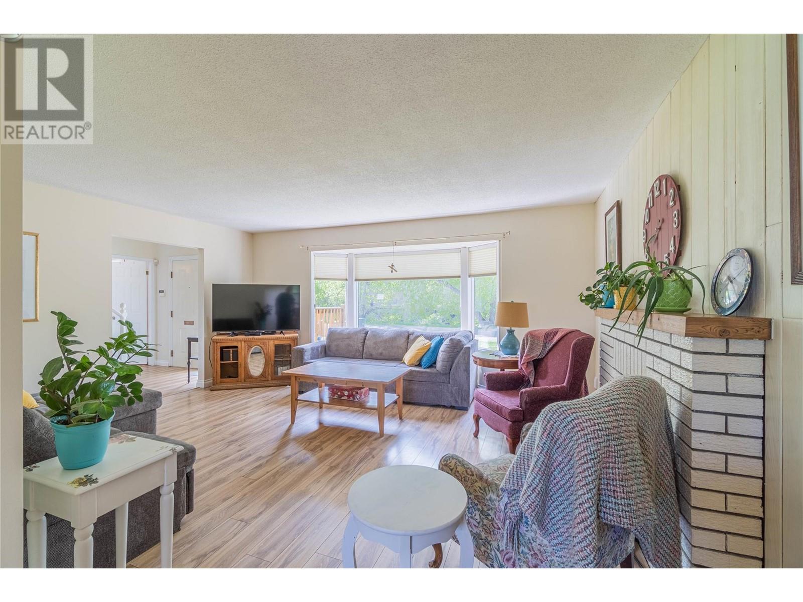 Property at 1338 Kenora Road image 4