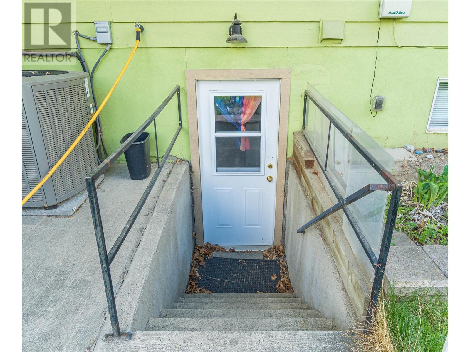 1338 Kenora Road, Kamloops, British Columbia  V2B 3X7 - Photo 31 - 10345508