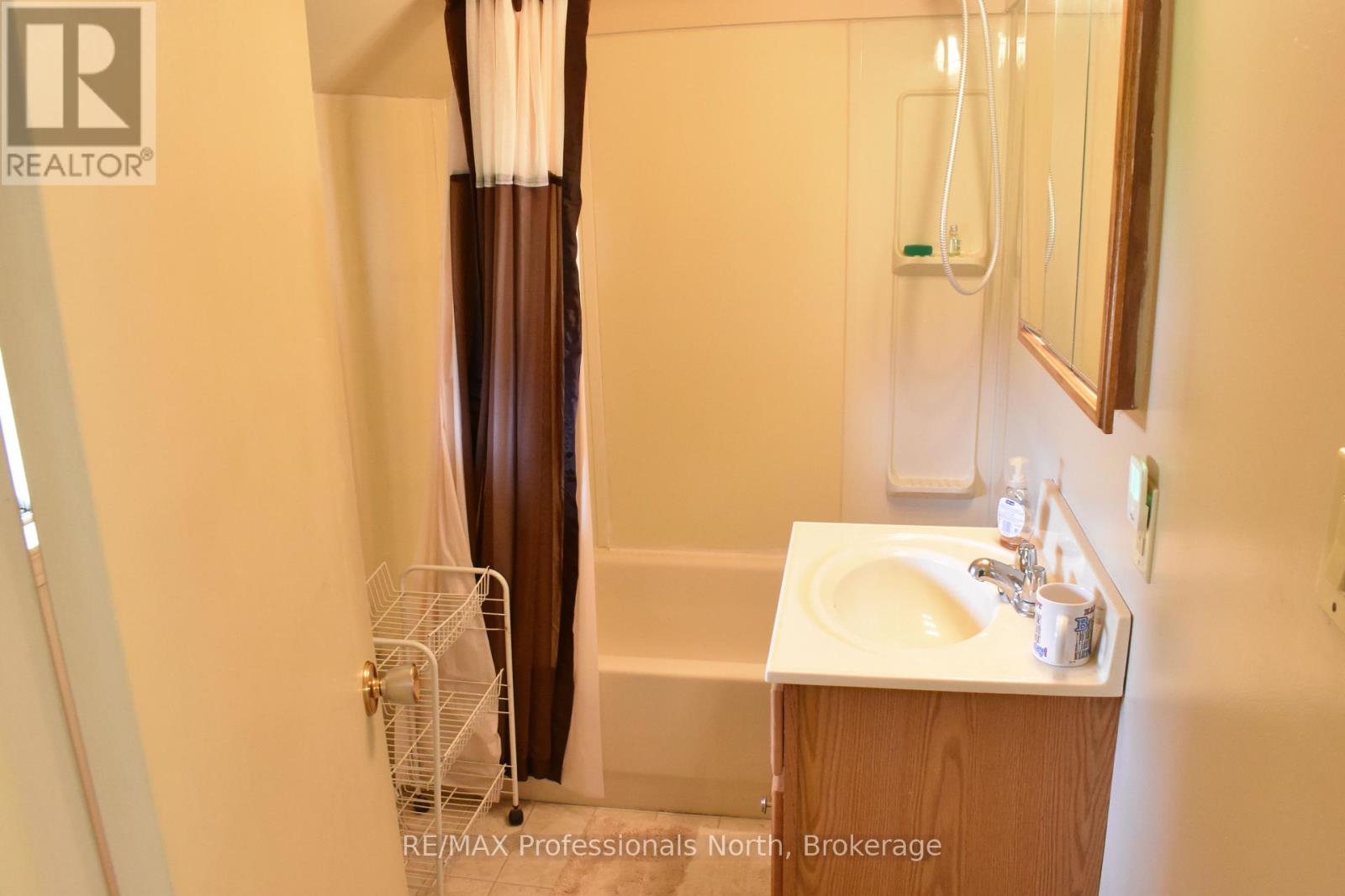 449 Bobcaygeon Road, Minden Hills, Ontario  K0M 2K0 - Photo 11 - X12117188