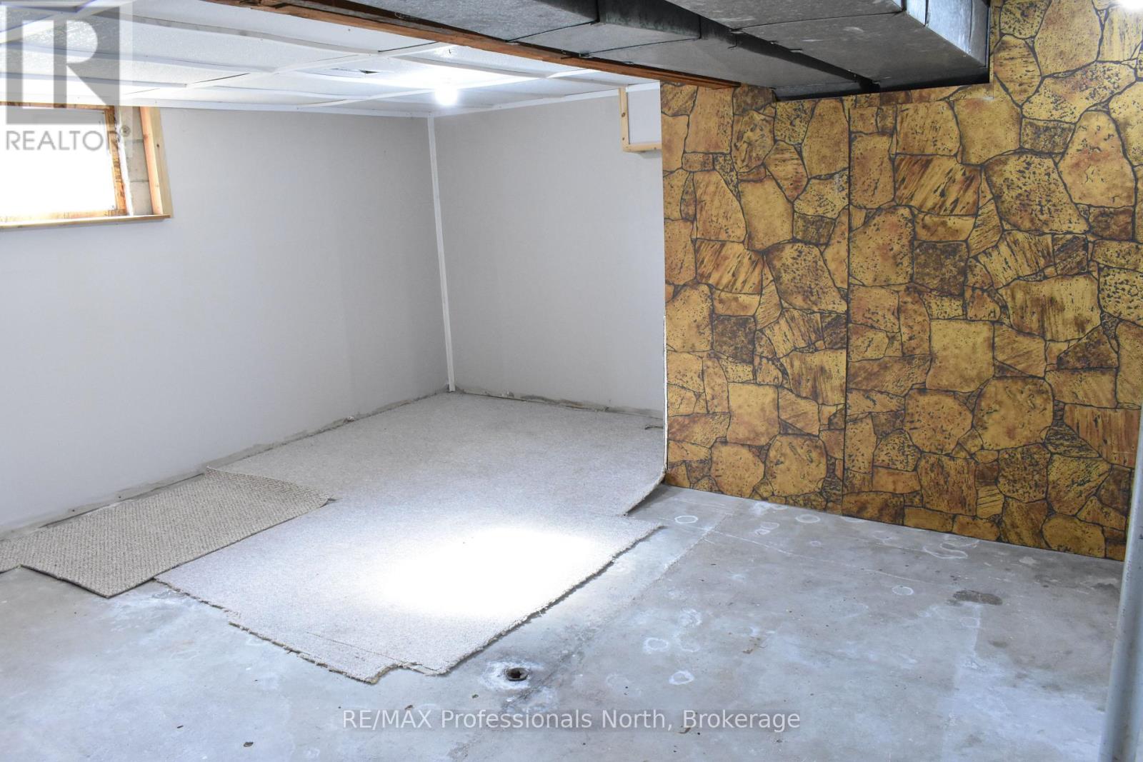 449 Bobcaygeon Road, Minden Hills, Ontario  K0M 2K0 - Photo 16 - X12117188