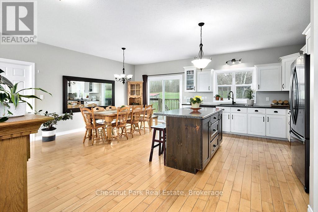 596481 Concession 10, Chatsworth, Ontario  N0H 1R0 - Photo 15 - X12117278