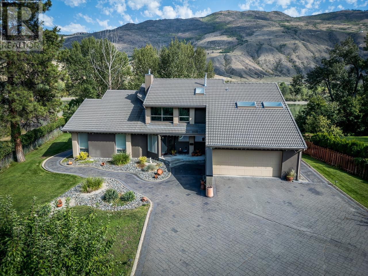 604 STANSFIELD Road, Kamloops, British Columbia