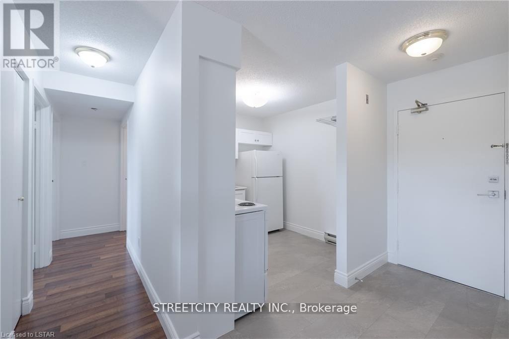 314 - 15 Jacksway Crescent, London North, Ontario  N5X 3T8 - Photo 12 - X12117359