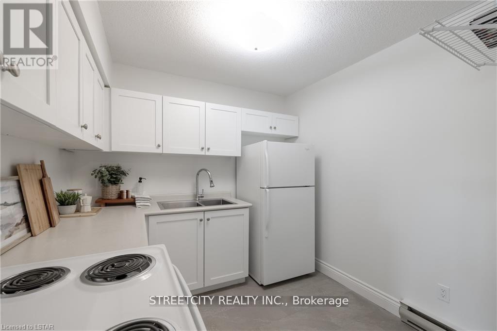 314 - 15 Jacksway Crescent, London North, Ontario  N5X 3T8 - Photo 14 - X12117359