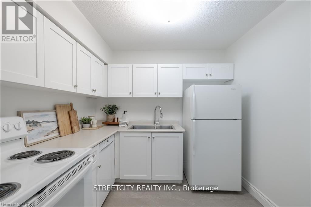 314 - 15 Jacksway Crescent, London North, Ontario  N5X 3T8 - Photo 15 - X12117359