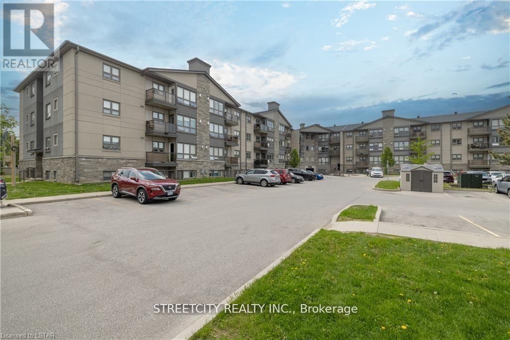 314 - 15 Jacksway Crescent, London North, Ontario  N5X 3T8 - Photo 2 - X12117359