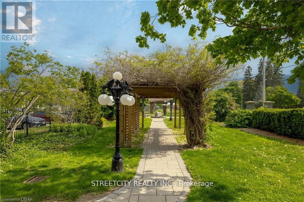 314 - 15 Jacksway Crescent, London North, Ontario  N5X 3T8 - Photo 3 - X12117359