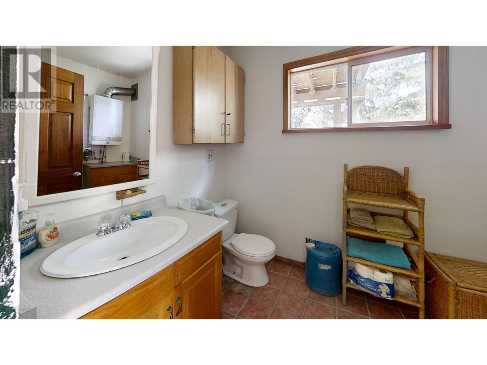 753 Eagleridge Drive, Lillooet, British Columbia  V0K 1P0 - Photo 12 - 10345913
