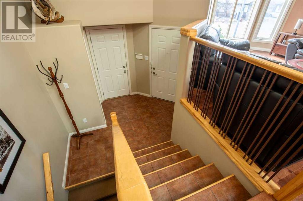 Property at 139 Fairmont Road S image 4