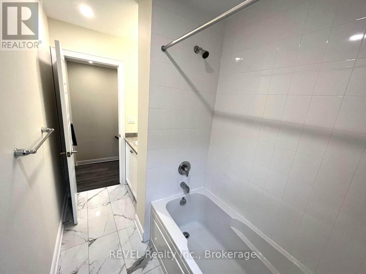 69 Concord Drive, Thorold (Rolling Meadows), Ontario  L2V 0K8 - Photo 25 - X12117381