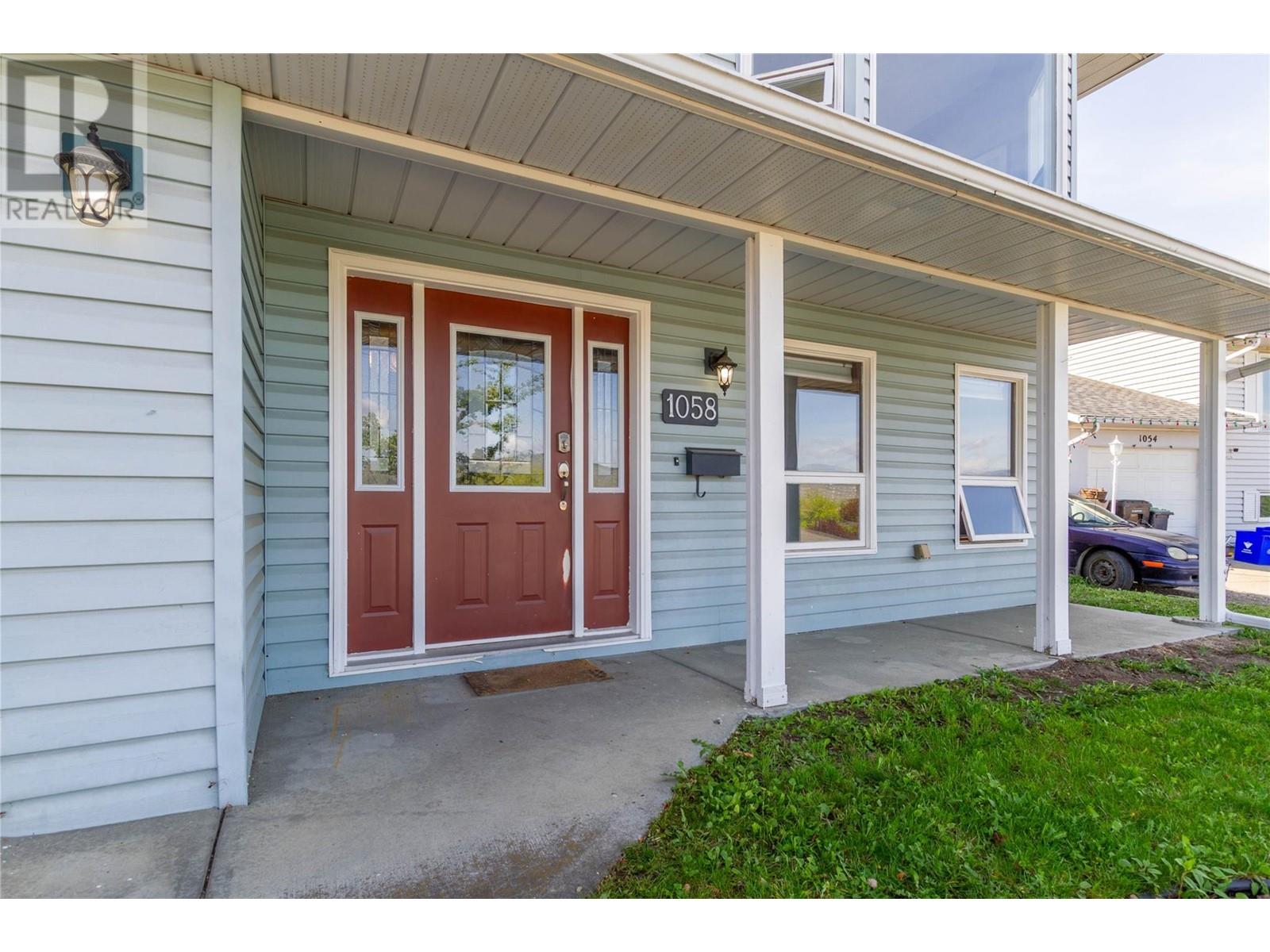 Property at 1058 11 Avenue image 2