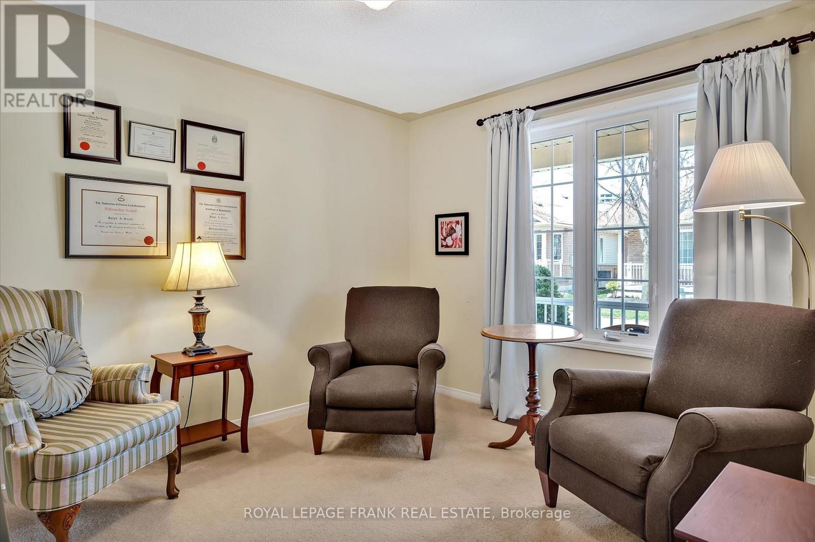 12 - 877 Wentworth Street, Peterborough West, Ontario K9J 8R7 - Photo 16 - X12116833