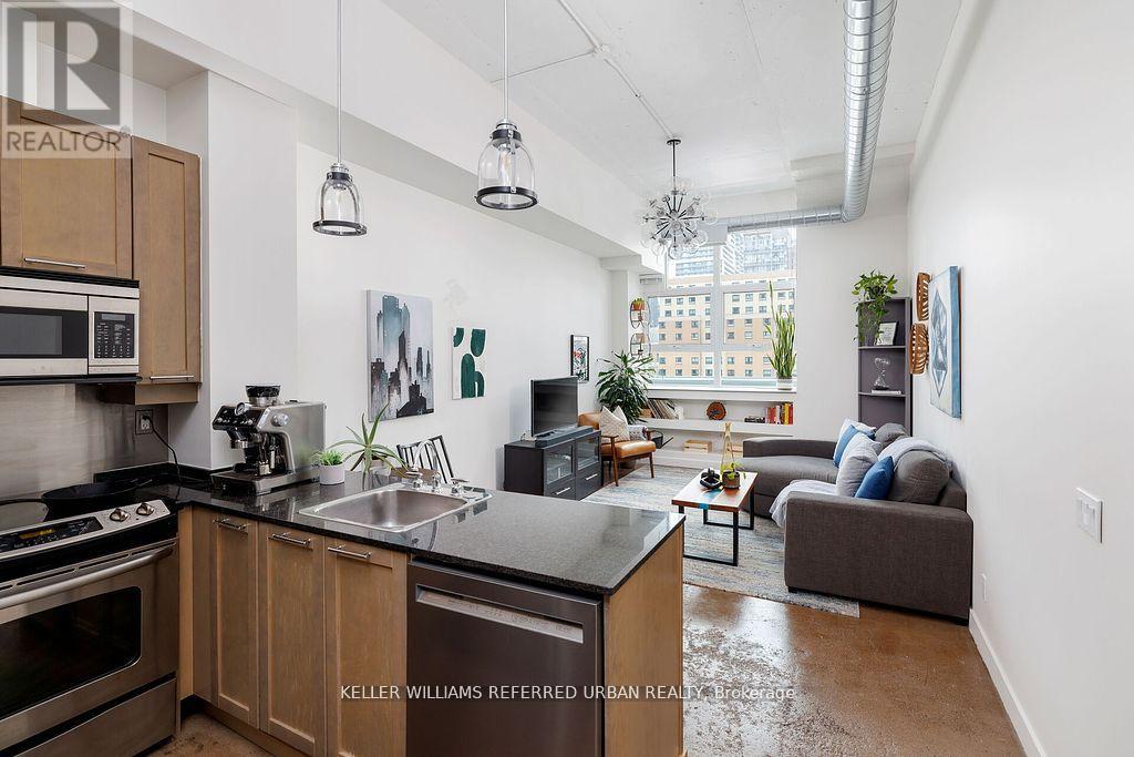 618 - 155 Dalhousie Street, Toronto, Ontario  M5B 2P7 - Photo 2 - C12117100