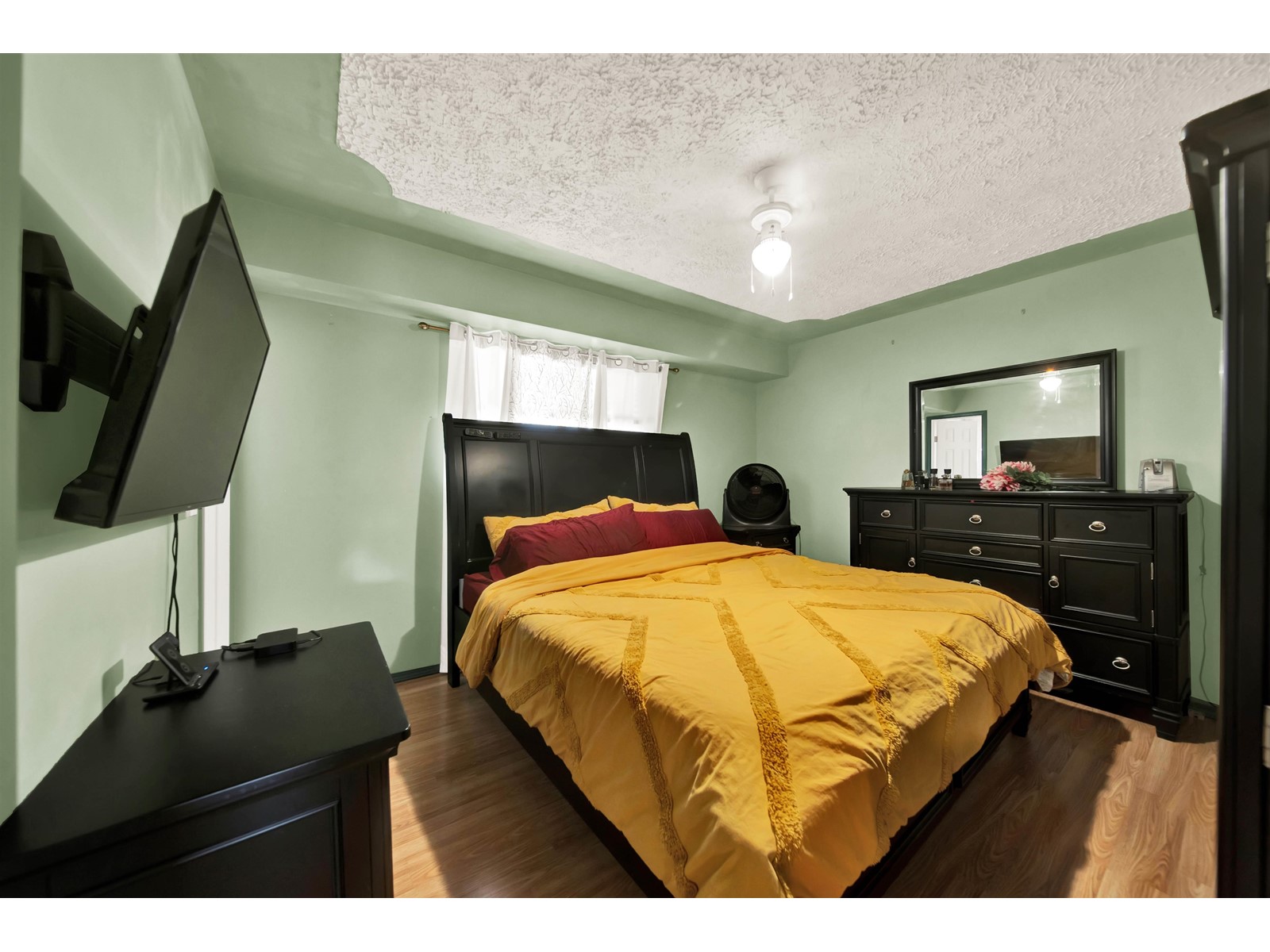 14713 69a Avenue, Surrey, British Columbia  V3S 2C7 - Photo 7 - R2990089