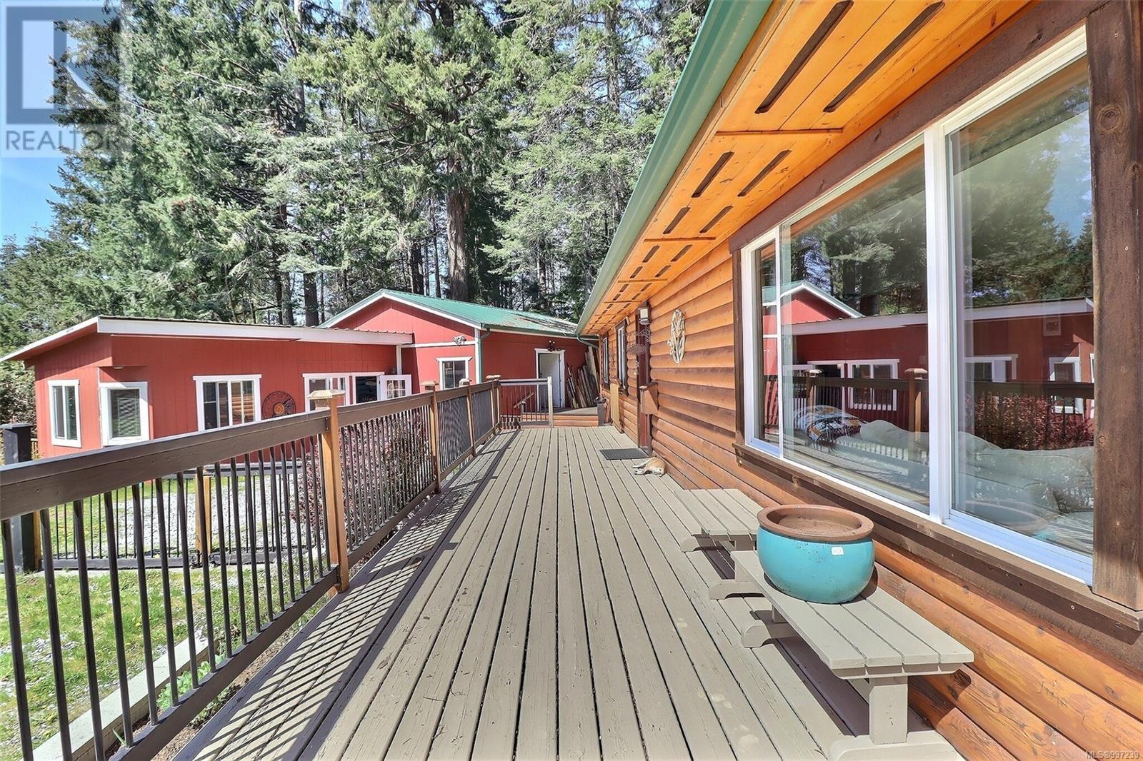 2220 Salmon Point Rd, Campbell River, British Columbia  V9H 1E6 - Photo 16 - 997239