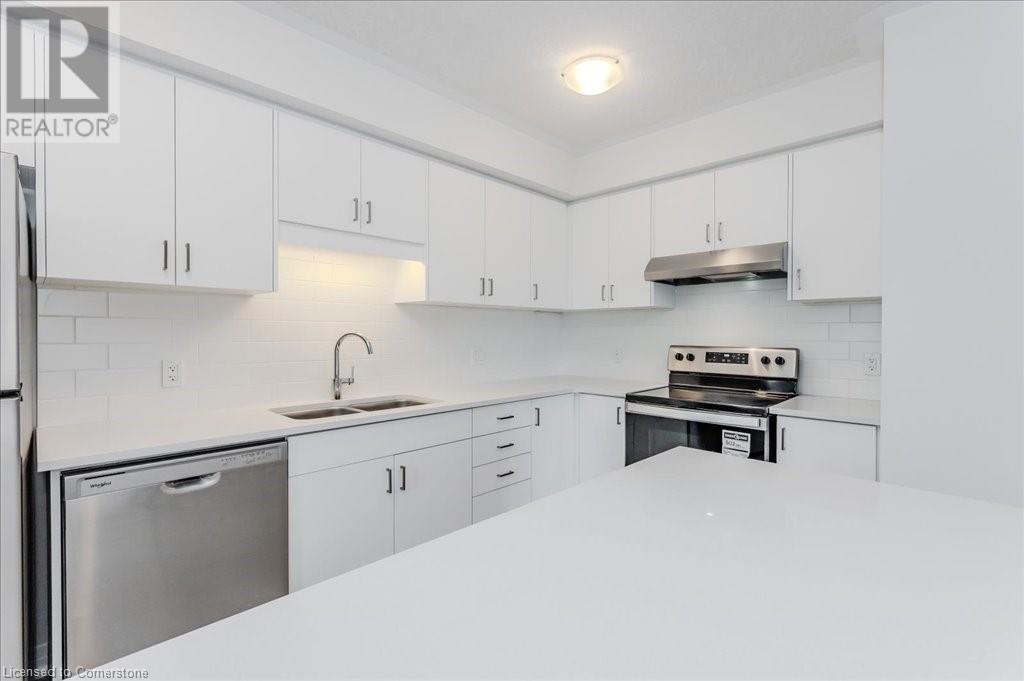 2 Reverie Way, Kitchener, Ontario N2E 0K5 - Photo 4 - 40717692