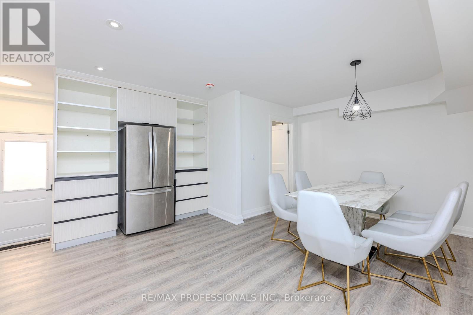 Main & Bsmt - 295 Deepsprings Crescent, Vaughan, Ontario  L6A 3L6 - Photo 12 - N12117083