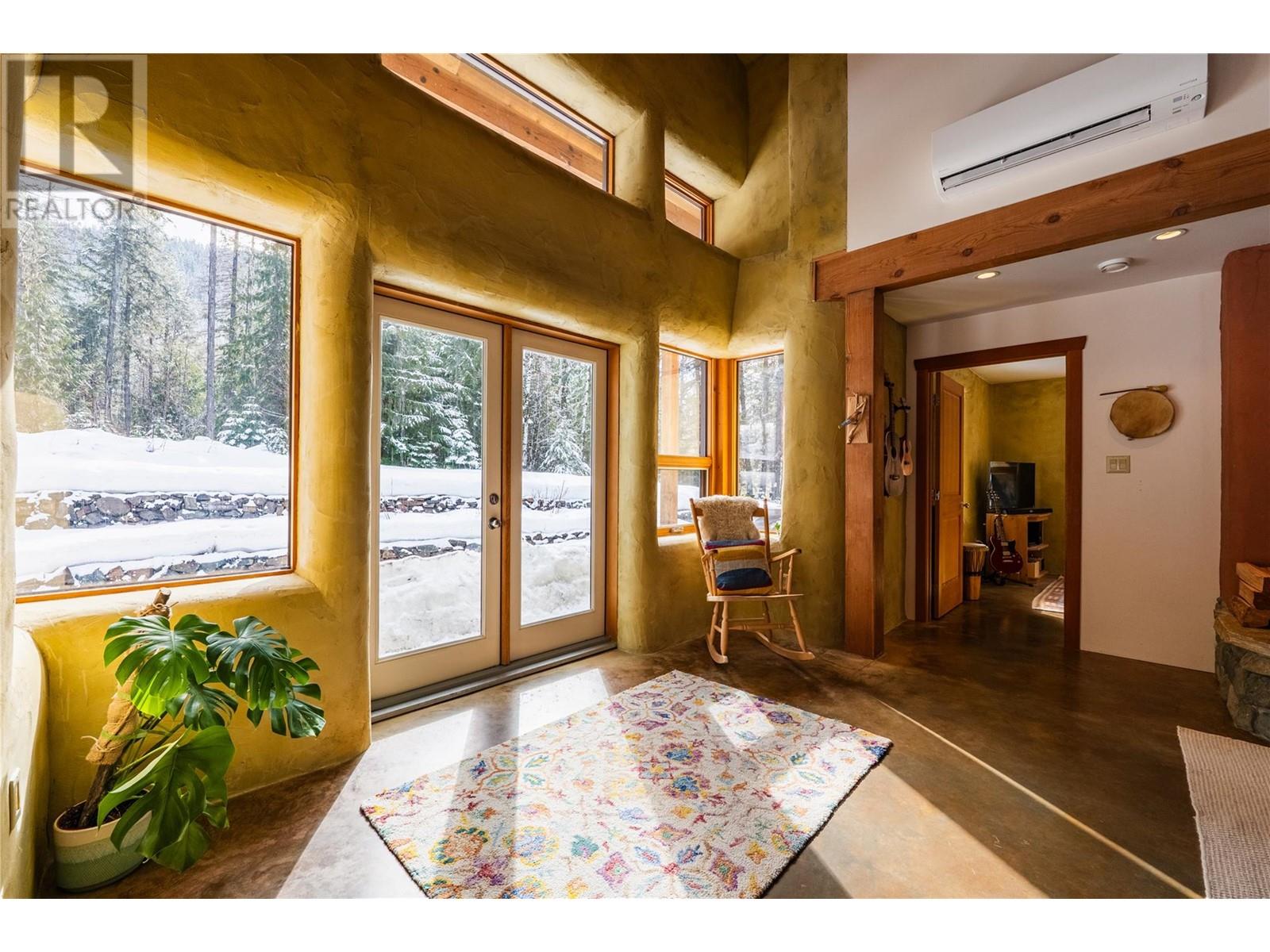4226 Shasheen Road, Nelson, British Columbia  V1L 6X1 - Photo 20 - 10339426
