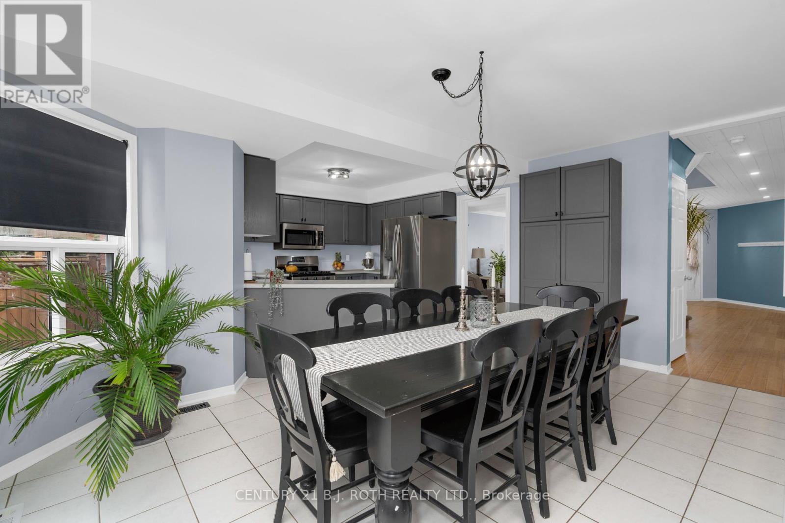 20 Bear Creek Drive, Barrie, Ontario  L4N 9M6 - Photo 13 - S12117103