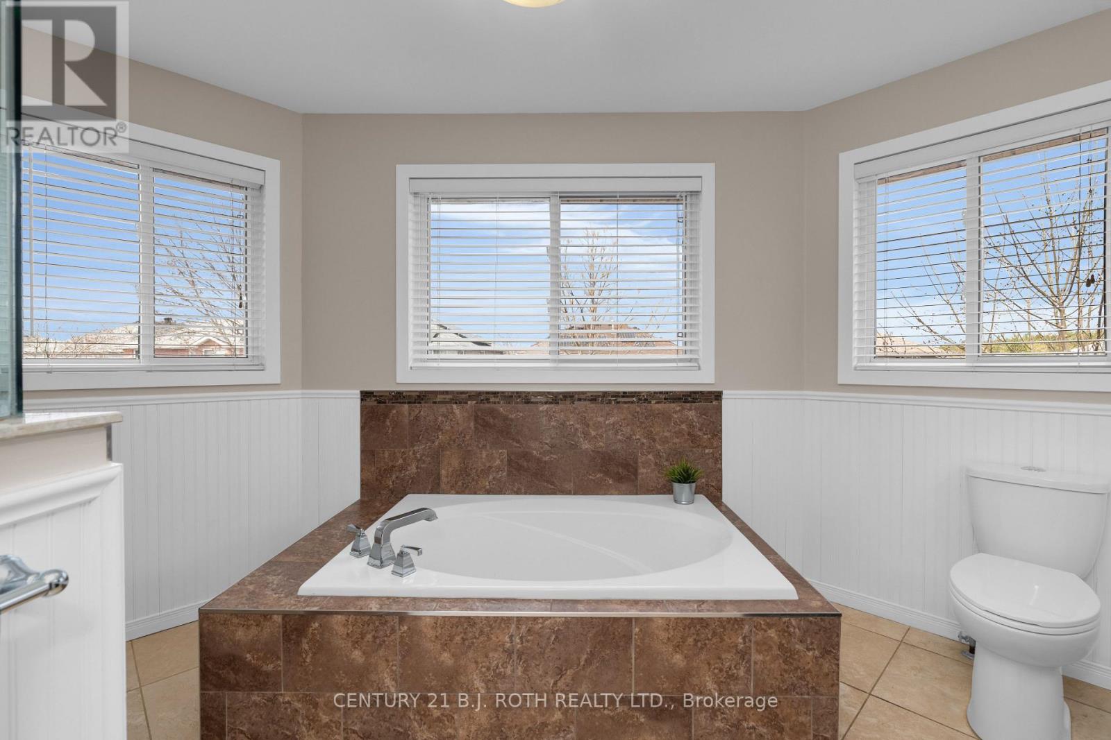 20 Bear Creek Drive, Barrie, Ontario  L4N 9M6 - Photo 22 - S12117103