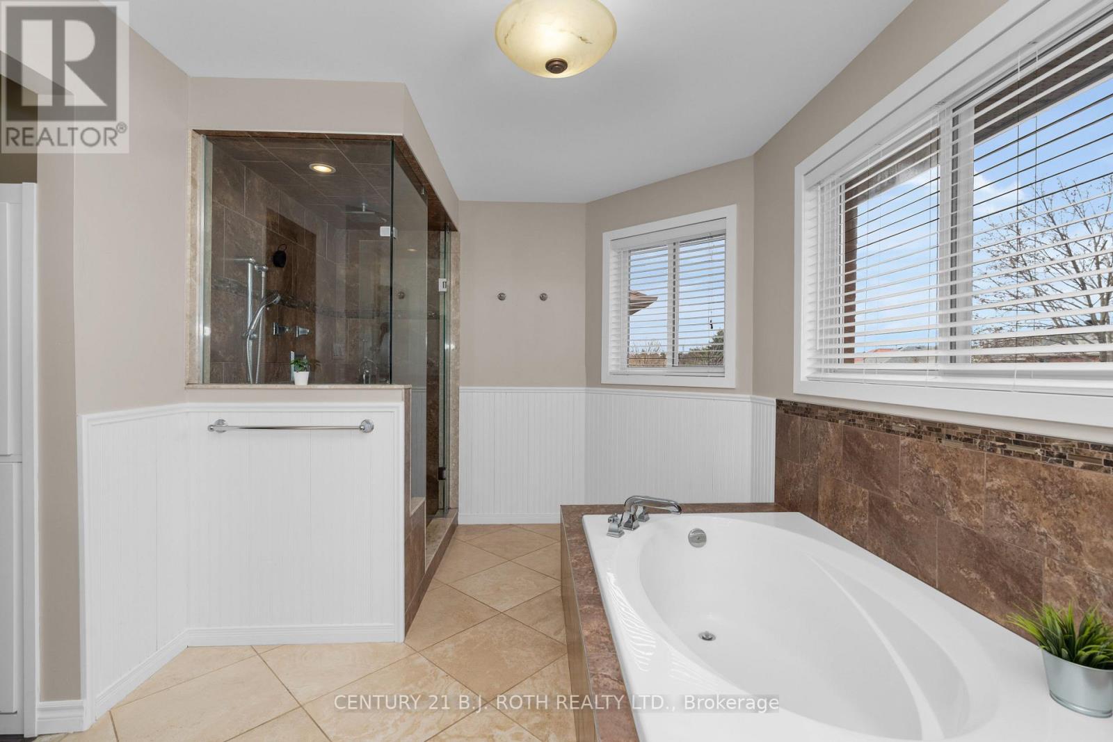 20 Bear Creek Drive, Barrie, Ontario  L4N 9M6 - Photo 24 - S12117103