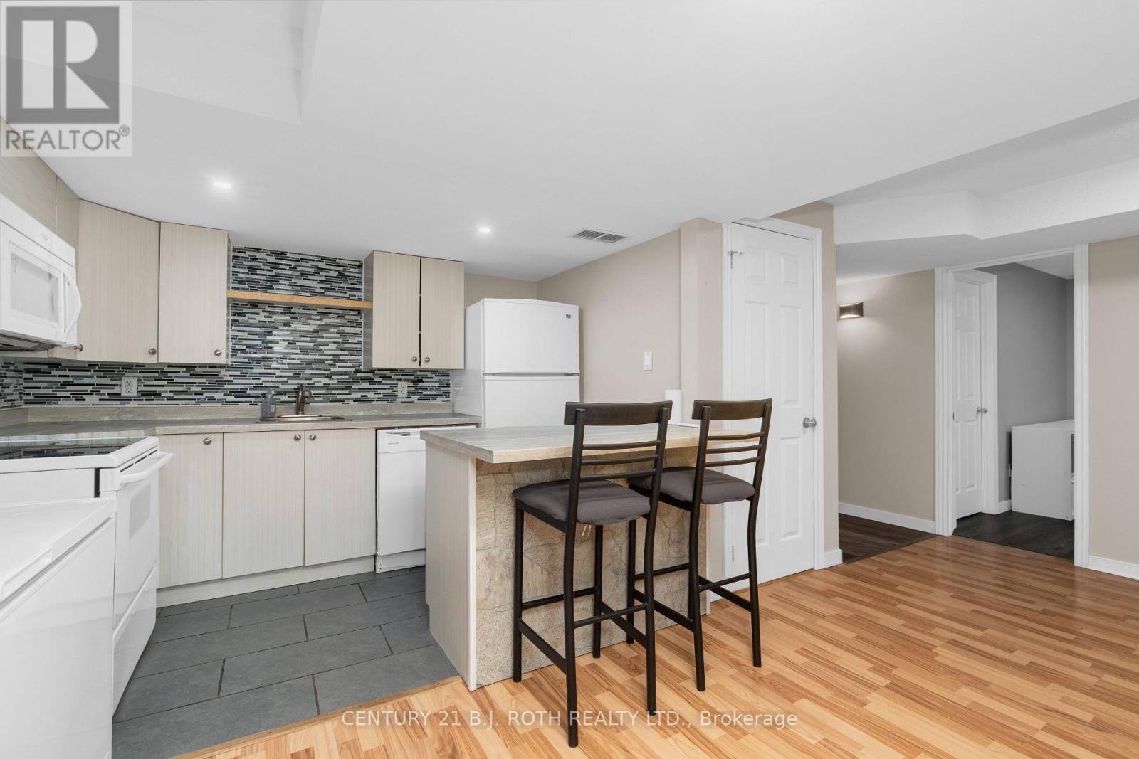 20 Bear Creek Drive, Barrie, Ontario  L4N 9M6 - Photo 35 - S12117103