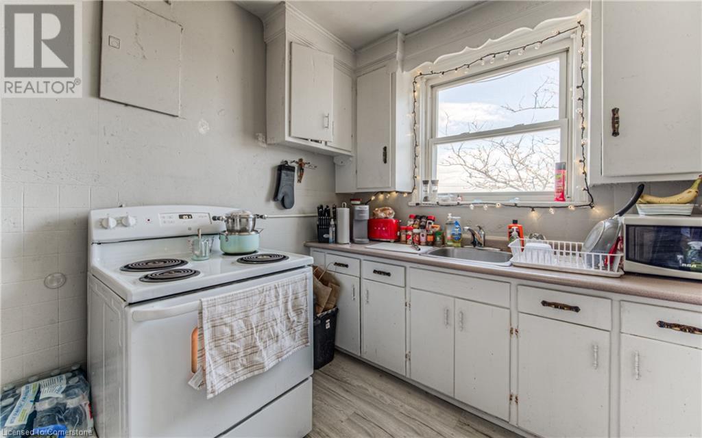 141 Chapel Street Unit# 13, Kitchener, Ontario  N2H 2T6 - Photo 11 - 40723702