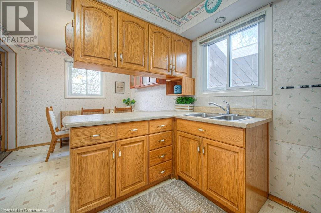38 Radford Avenue, Cambridge, Ontario N1R 5L7 - Photo 14 - 40723286