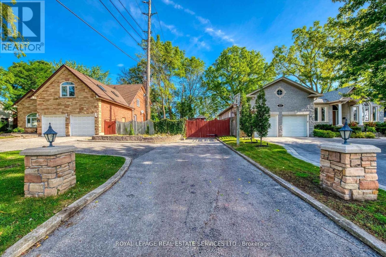 Property at 335 QUEEN STREET S image 3