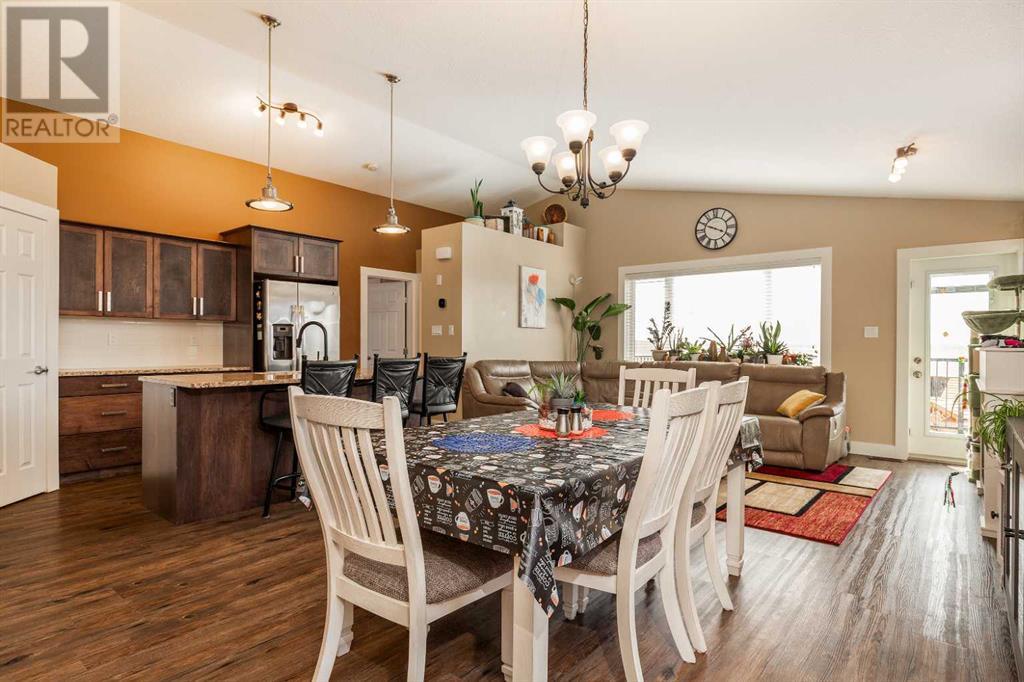 259 Mt. Sundial Court W, Lethbridge, Alberta  T1J 5C3 - Photo 5 - A2216235