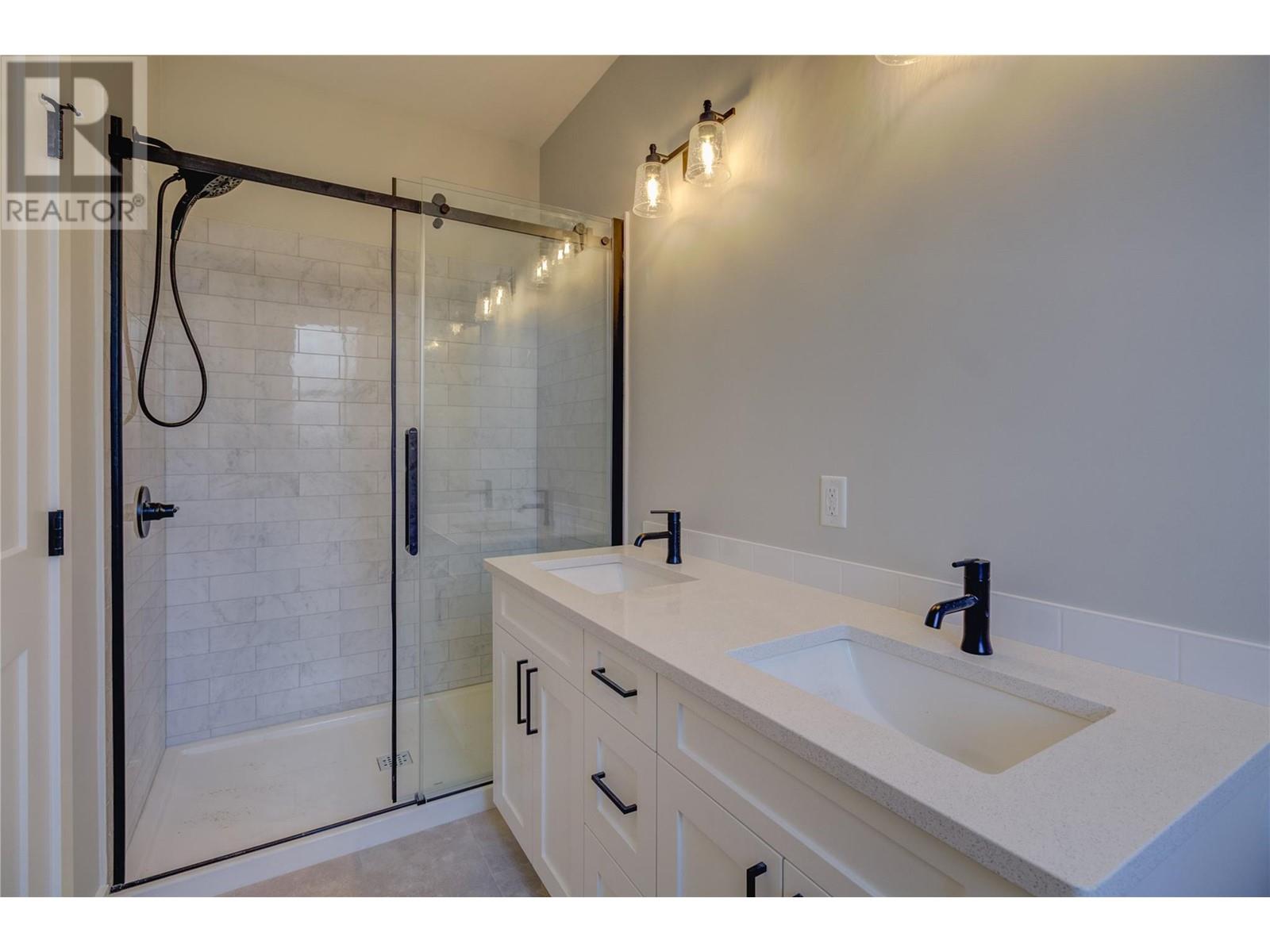 1180 Old Auto Road Se Unit# 6, Salmon Arm, British Columbia  V1E 2P5 - Photo 10 - 10338097