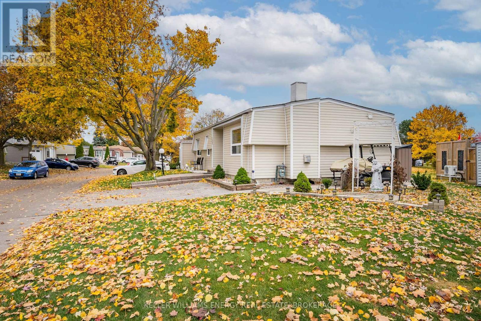 Property at 137 WILMOT TRAIL image 3