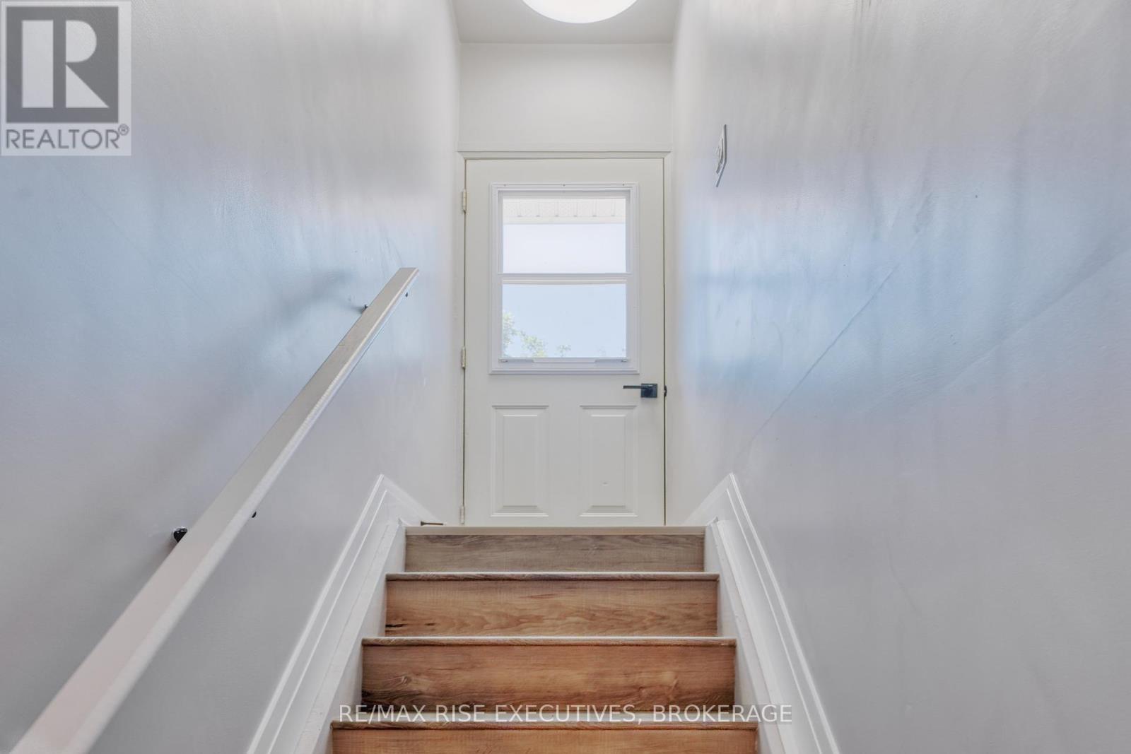 2 - 1640 Mary Street, Kingston, Ontario  K7M 5J1 - Photo 3 - X12117425