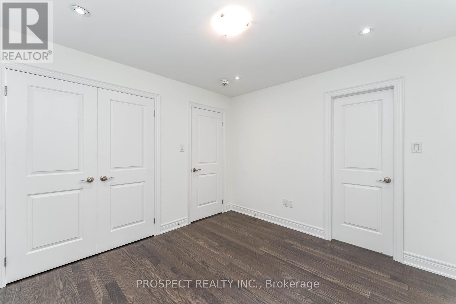 15 Lyle Way, Brampton, Ontario  L6X 5P8 - Photo 34 - W12117052