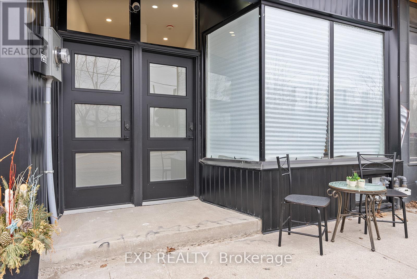 Property at 2555 DUNDAS STREET W image 2