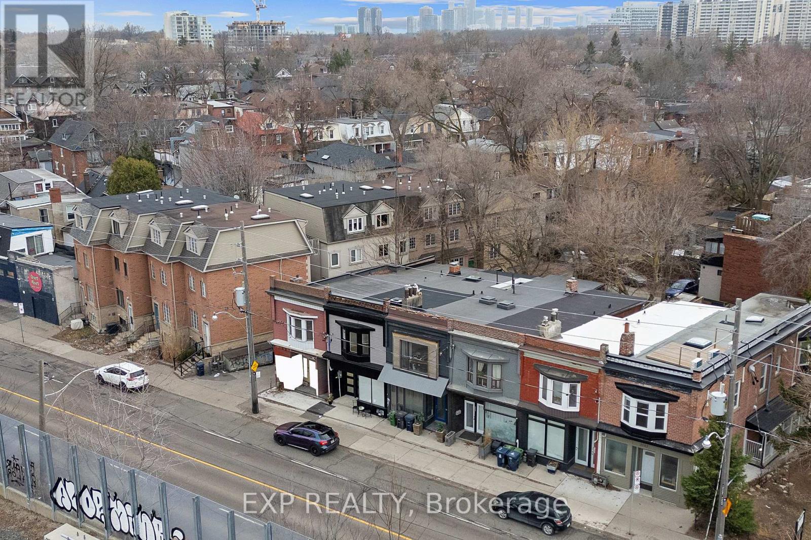 2555 Dundas Street W, Toronto, Ontario  M6P 1X6 - Photo 41 - W12117076