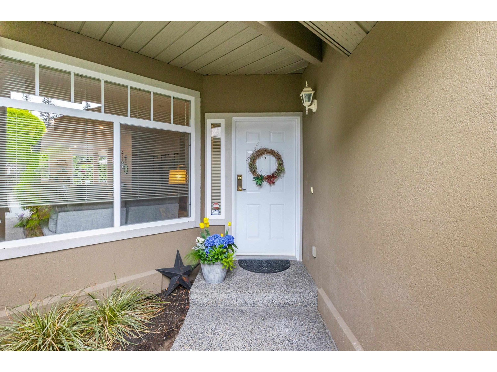 Property at 12 15151 26 AVENUE image 3