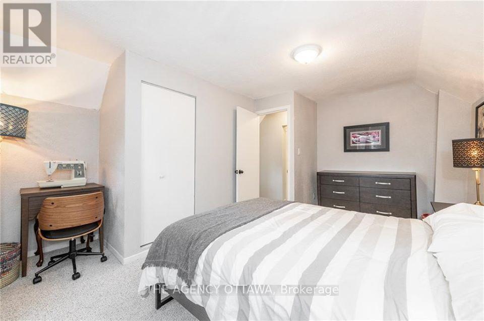 223 Carruthers Avenue, Ottawa, Ontario  K1Y 1N8 - Photo 11 - X12117424