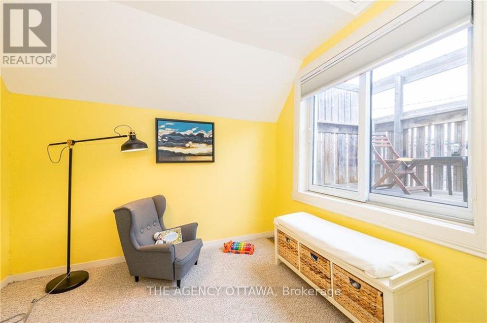 223 Carruthers Avenue, Ottawa, Ontario  K1Y 1N8 - Photo 13 - X12117424