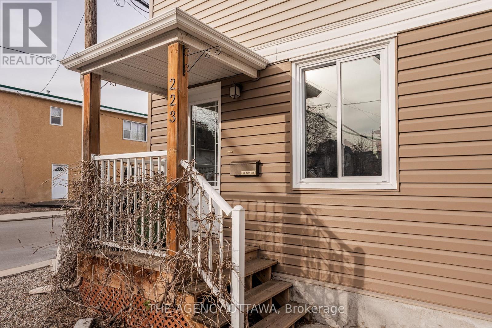 Property at 223 CARRUTHERS AVENUE image 3