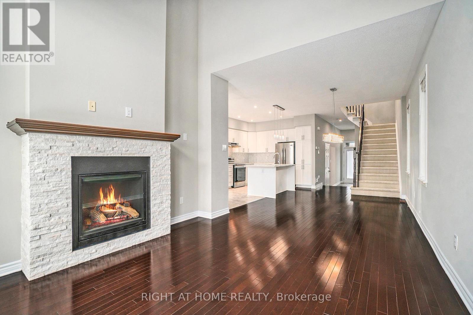 118 Mattingly Way, Ottawa, Ontario  K4M 0C5 - Photo 5 - X12117507
