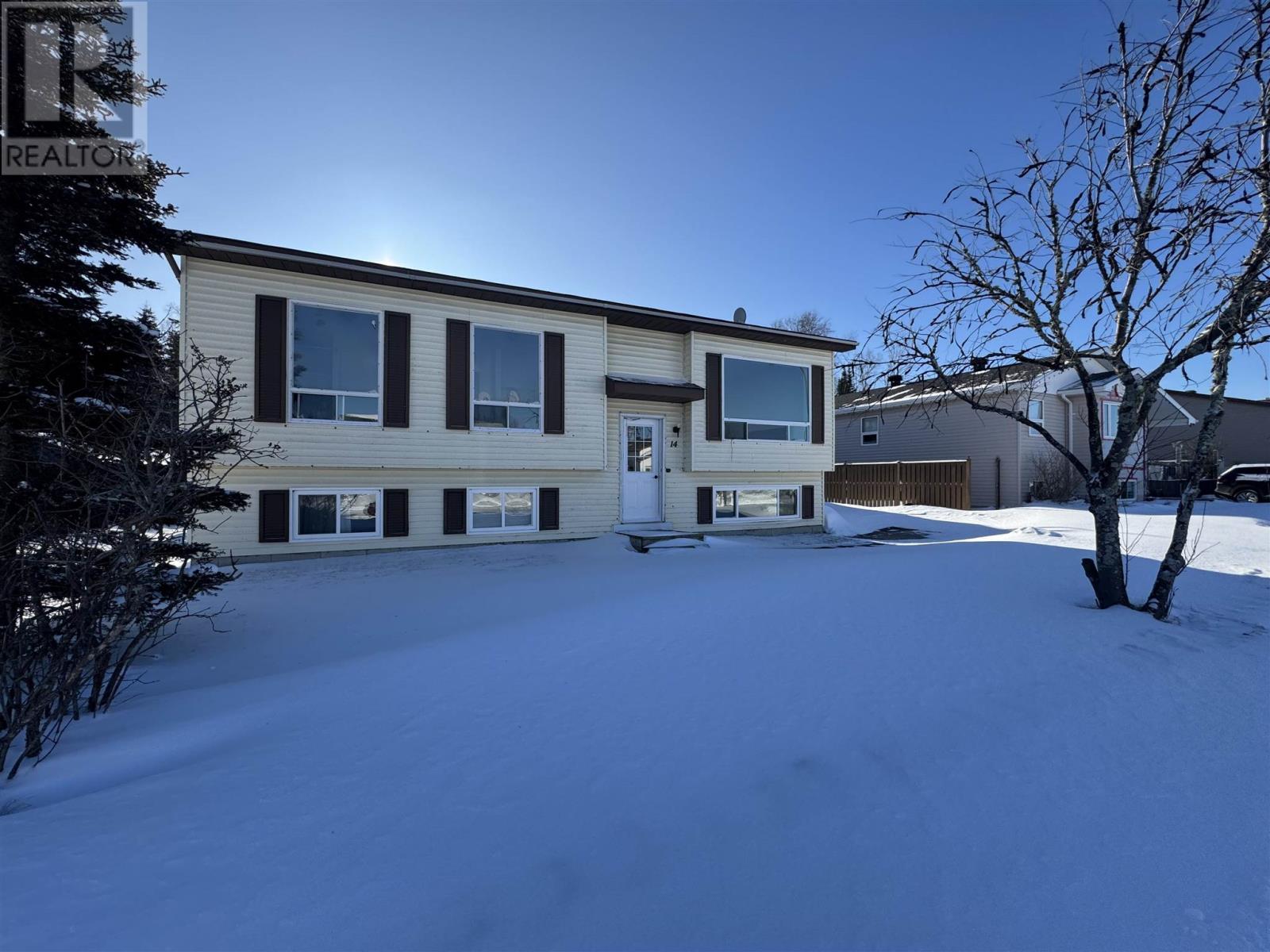 14 Pinewood WALK, marathon, Ontario