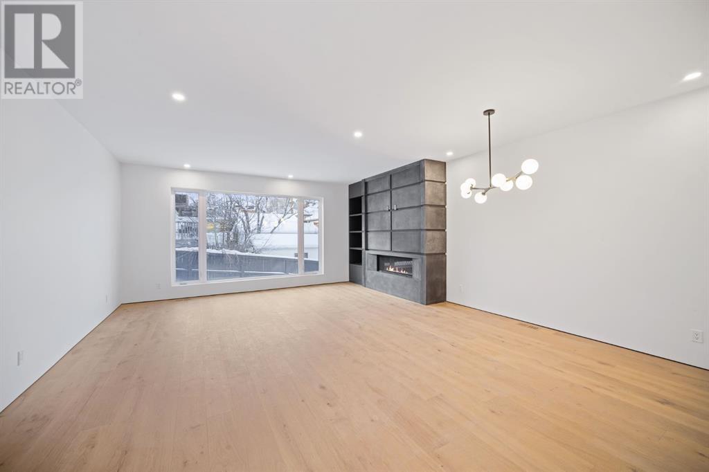 2307 13 Street Nw, Calgary, Alberta  T2M 1T8 - Photo 9 - A2183106