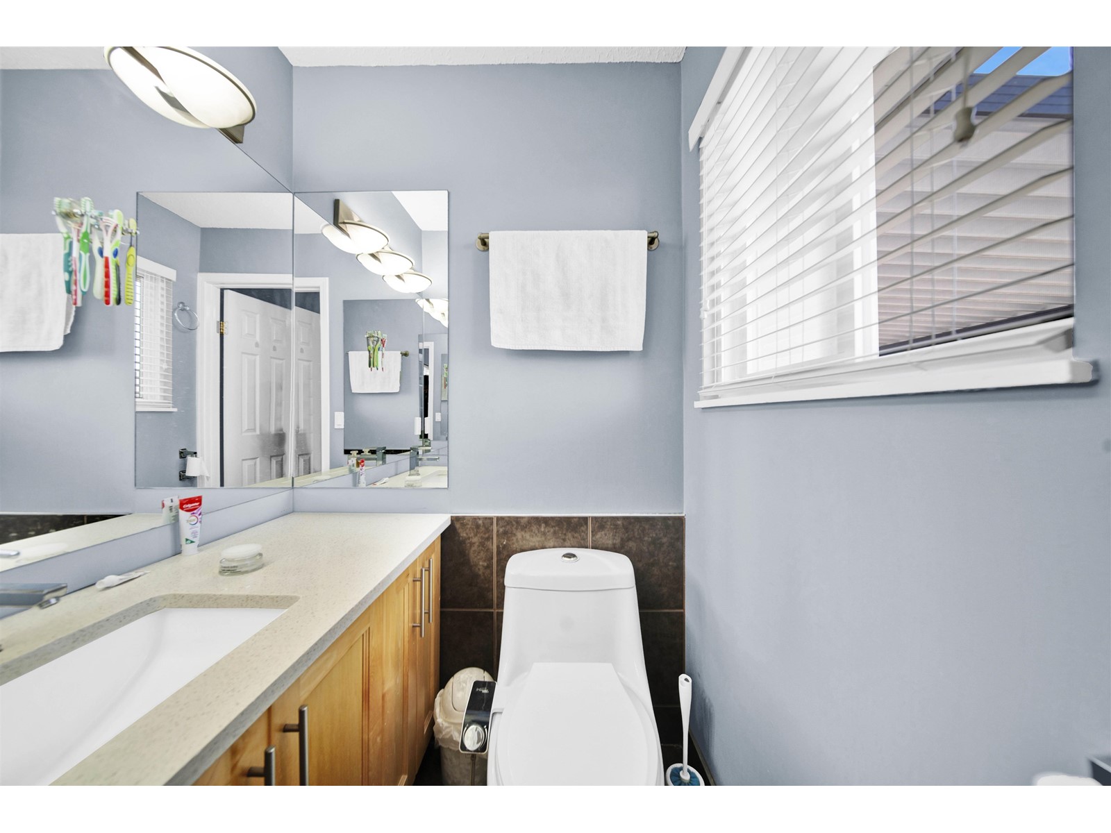 14723 69a Avenue, Surrey, British Columbia  V3S 2C7 - Photo 8 - R2992026