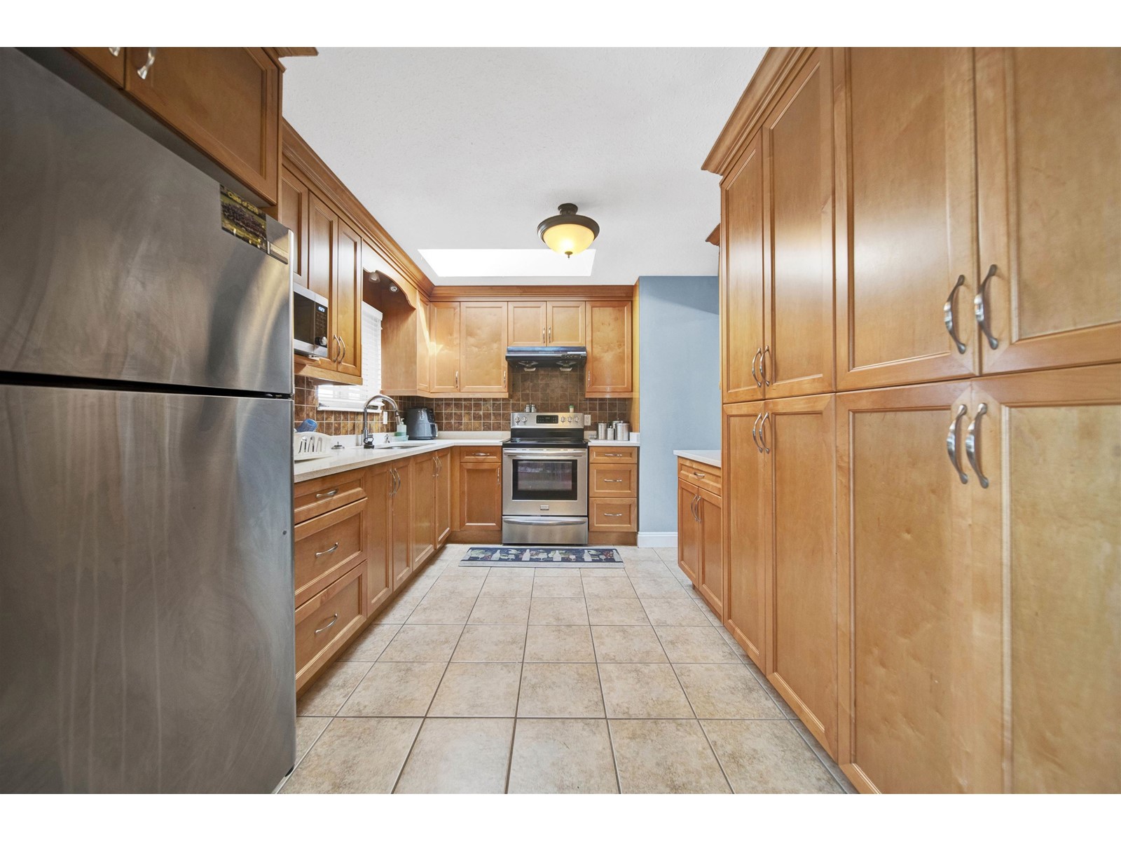 14723 69a Avenue, Surrey, British Columbia  V3S 2C7 - Photo 4 - R2992026