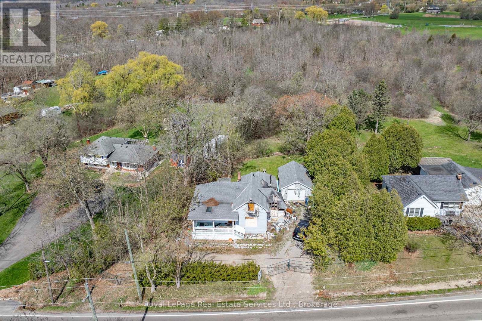 701 York Road, Hamilton, Ontario  L9H 5W9 - Photo 11 - X12104777