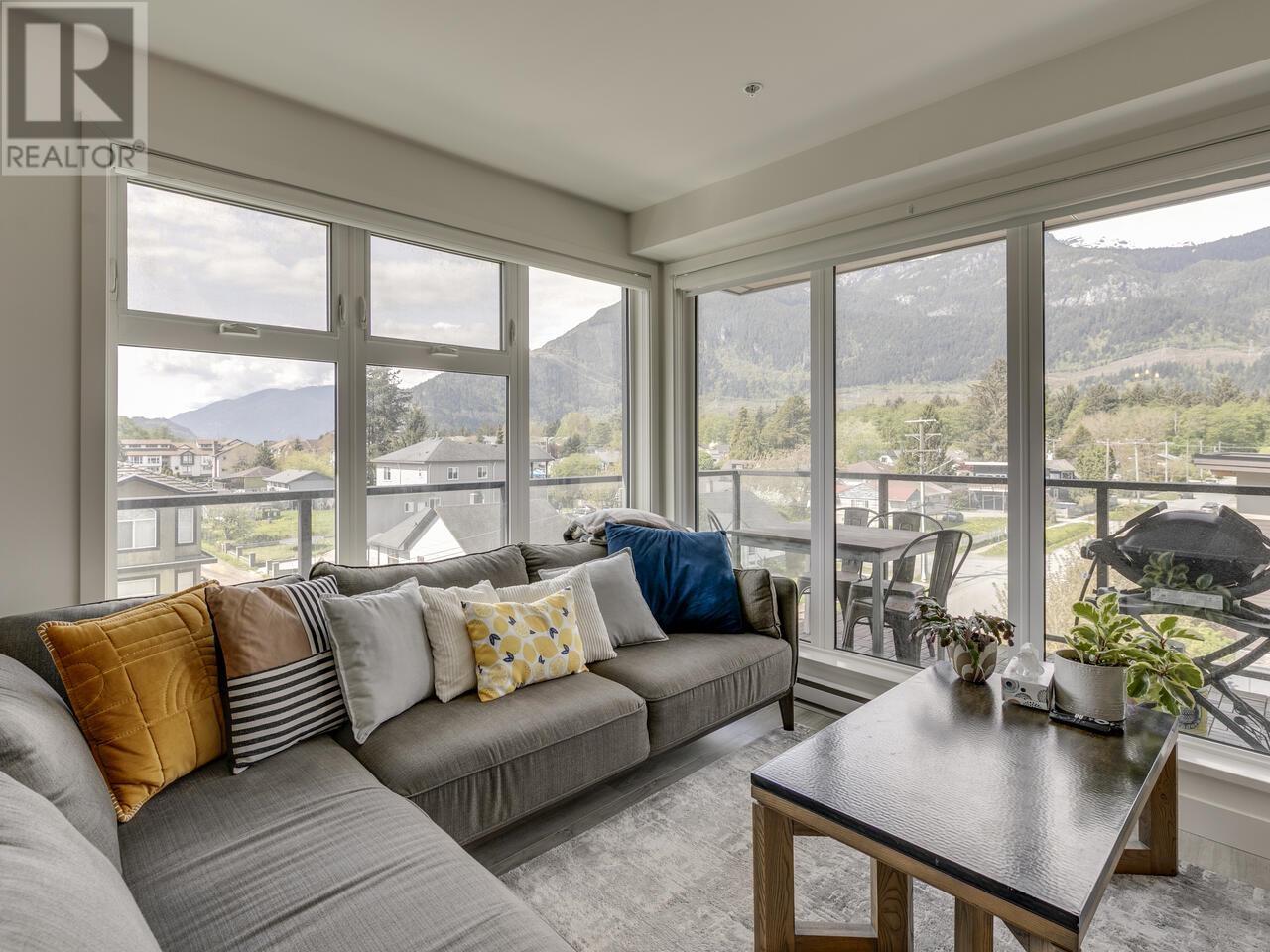 401 38013 Third Avenue, Squamish, British Columbia  V8B 0Z8 - Photo 4 - R2996957