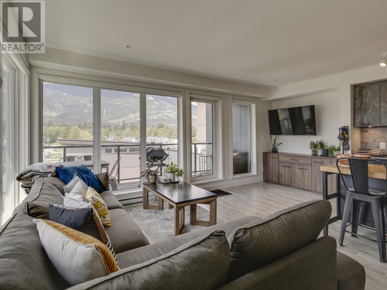 401 38013 Third Avenue, Squamish, British Columbia  V8B 0Z8 - Photo 7 - R2996957