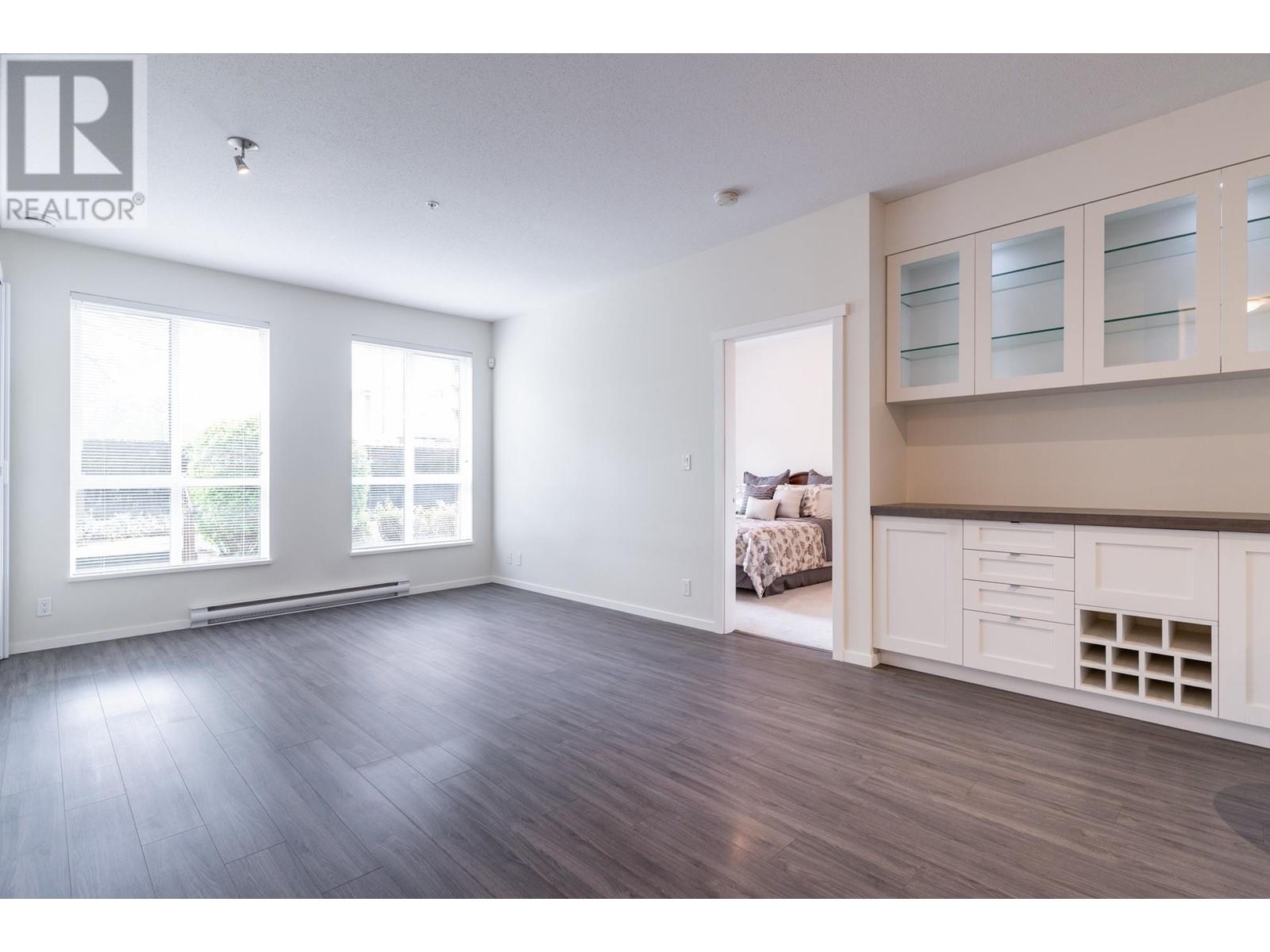 105 1135 Windsor Mews, Coquitlam, British Columbia  V3B 0L2 - Photo 6 - R2996969